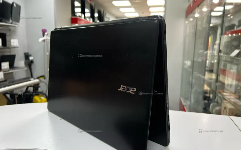 Ноутбук  Acer A8-6410APU/DDR4gb/HDD500gb/R5 Graphi