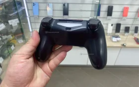 Купить Геймпад для PS4 + зарядная станция б/у , в Уфа Цена:1200рублей
