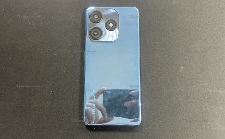 Tecno Spark 10C 4/64 ГБ