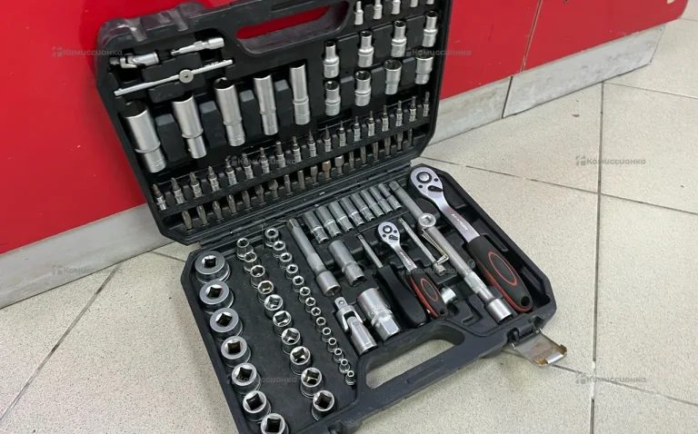 Набор инструмент AVS PRO 110pcs