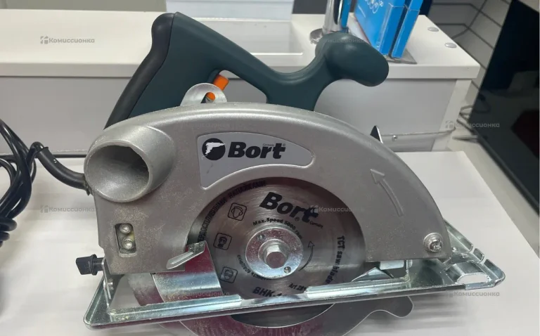 Циркулярная пила Bort BHK-160