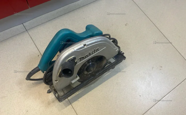 Циркулярная пила Makita 5704 R