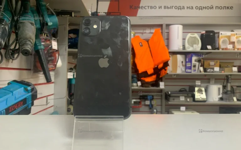 Apple iPhone 11 4/64 ГБ