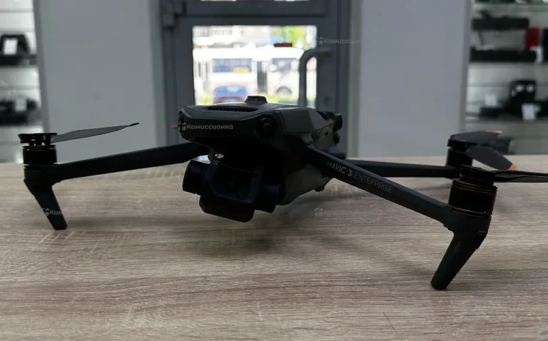 Квадрокоптер DJI MAVIC 3