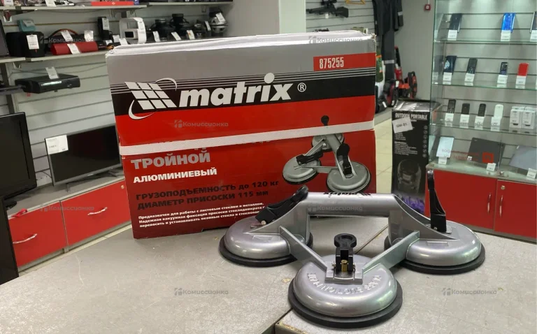 Стеклодомкрат тройной Matrix 875255