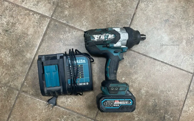 Гайковерт makita DTW1001Z