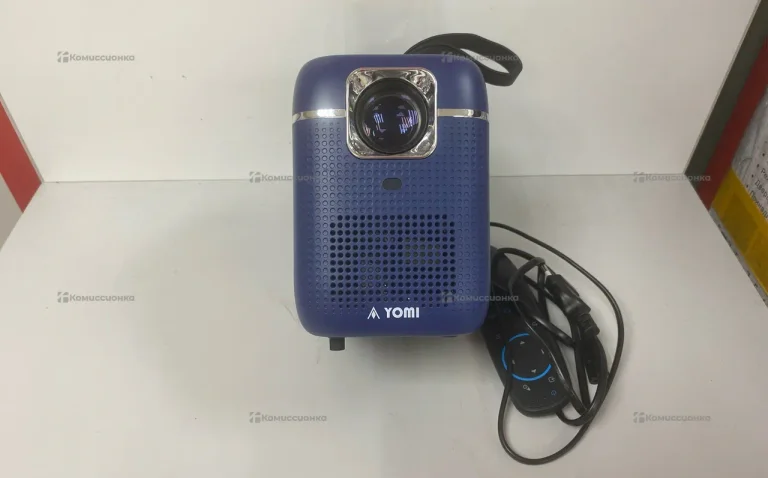 Проектор  YOMI T8
