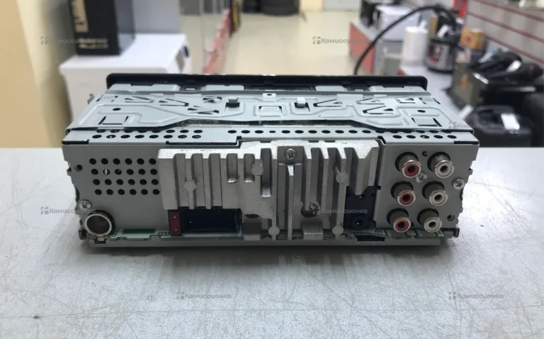 Автомагнитола Pioneer MVH-S520BT