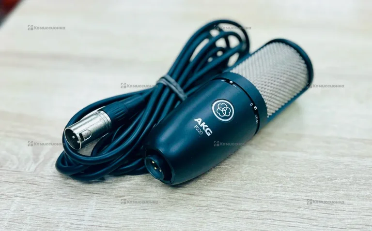 Микрофон студийный AKG P220