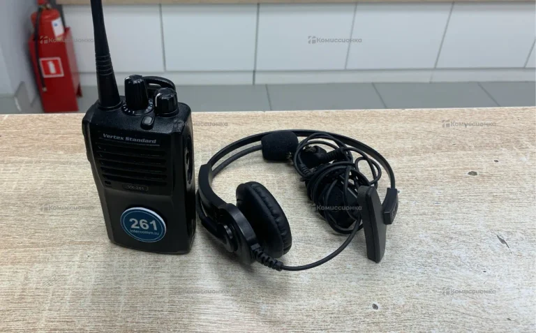 Рация  Vertex standard  box 261