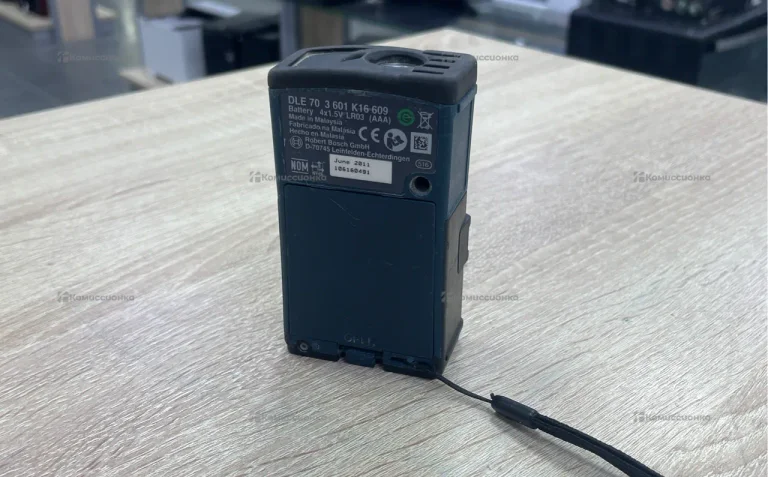 Лазерный уровень Bosch DLE 70