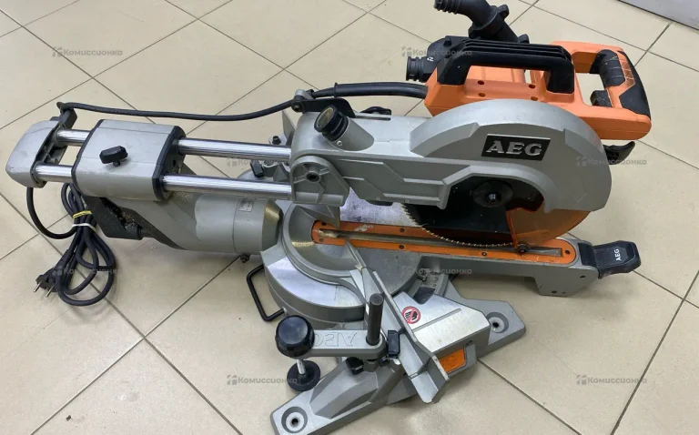 Торцовочная пила AEG PS 254 L