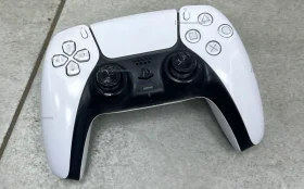 Купить Sony DualSense Wireless Controller б/у , в Екатеринбург Цена:2500рублей