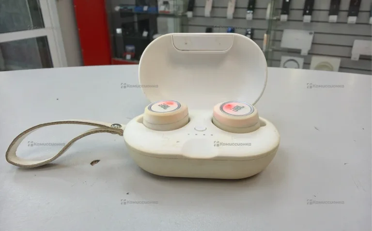 Наушники  JBL белые
