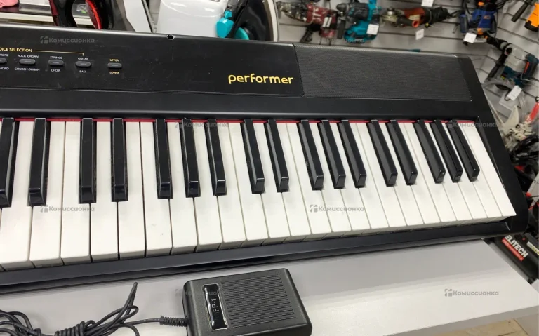 Цифровое пианино Artesia Pro Performer