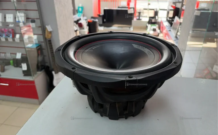 Сабвуфер  BOSS Onyx NX120DVC