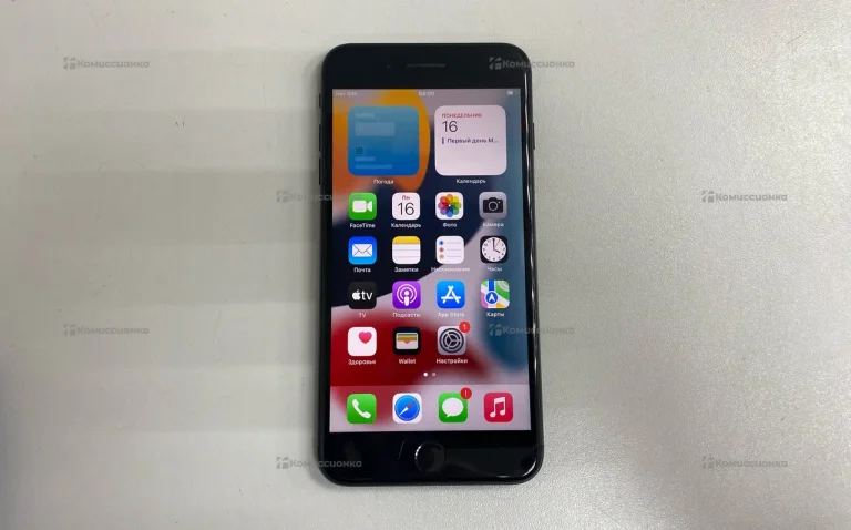 Apple iPhone 7 Plus 3/32 ГБ