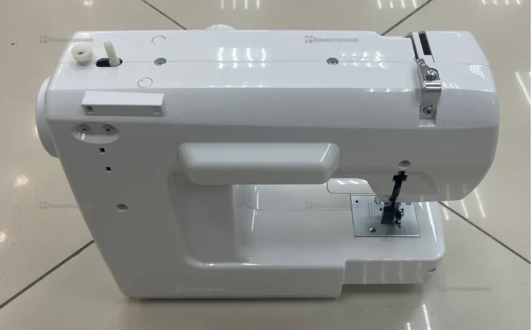 Швейная машина  Siruba ham 2212
