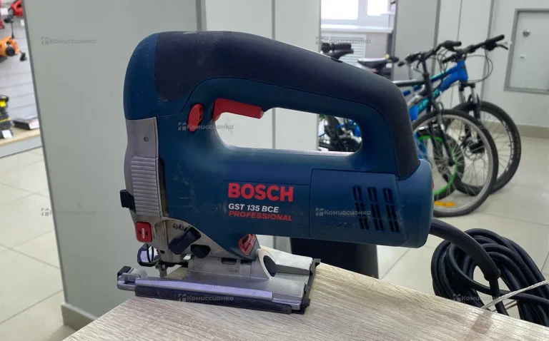 Лобзик Bosch GST 135 BCE