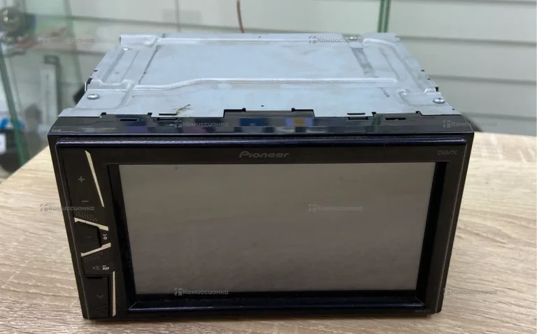Автомагнитола  Pioneer MVH-G111.