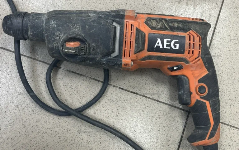 Перфоратор AEG KH 24 IE