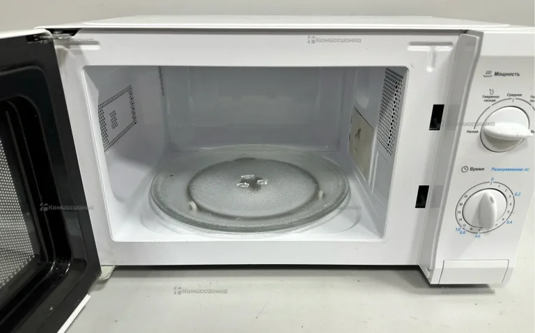 Микроволновая печь Midea MM720CPI