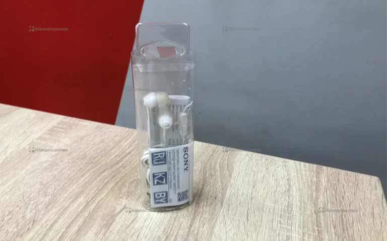 Наушники  Sony