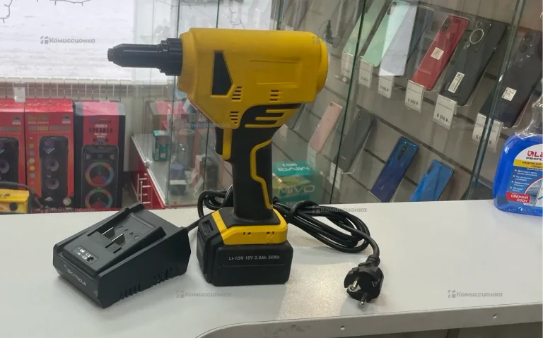 Заклепочник SKytools SK50