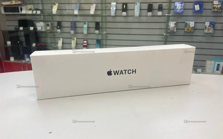 Часы Apple Watch SE 2020 44mm