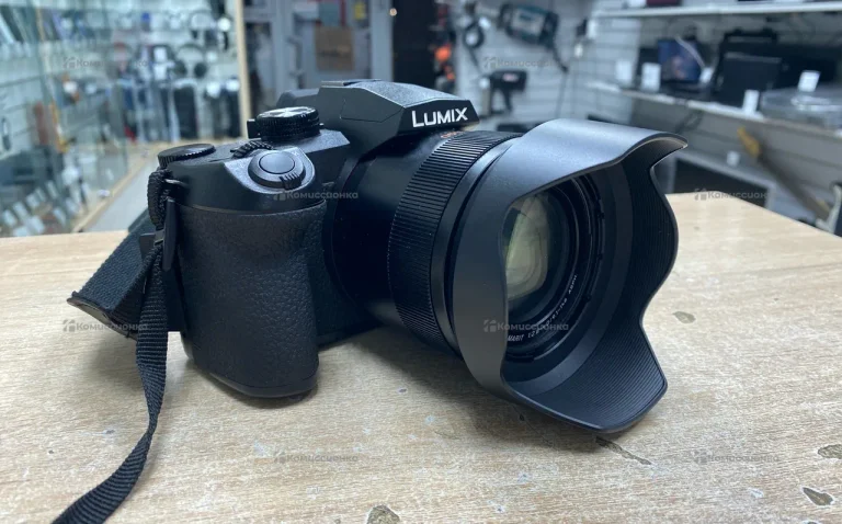 Фотоаппарат Panasonic DC-FZ10002