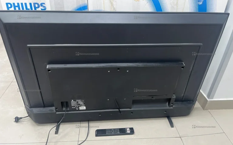 Телевизор Philips 50PUS7405/60