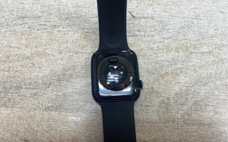 Часы Apple Watch 7 45mm