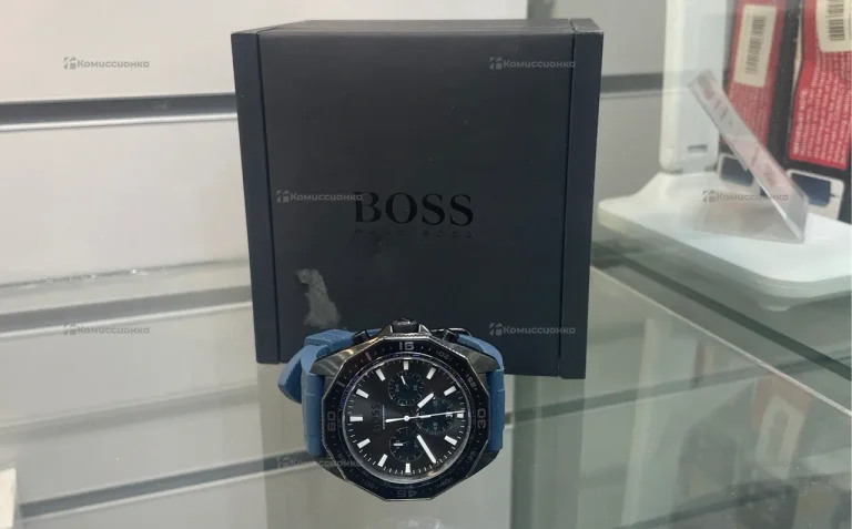 Часы  HUGO BOSS