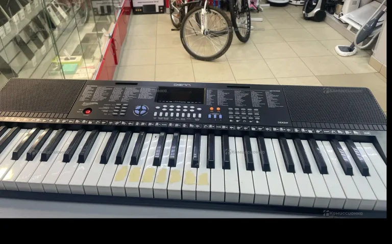 Синтезатор Denn DEK547