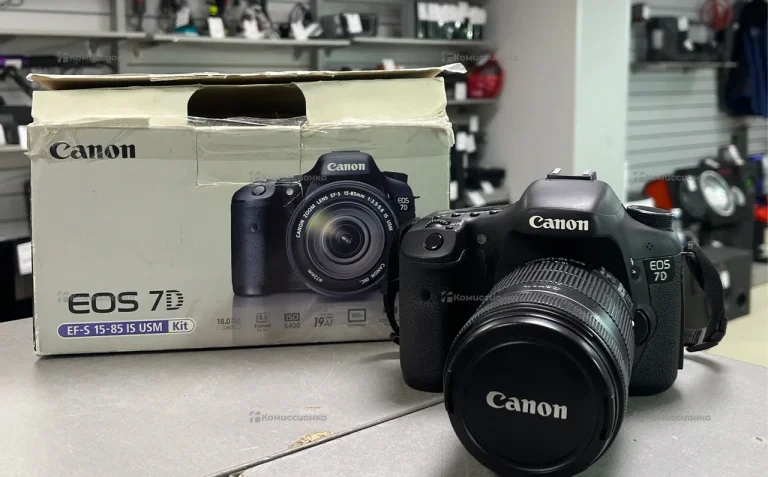 Фотоаппарат  Canon DS126251(Объектив EFS 18-135mm)