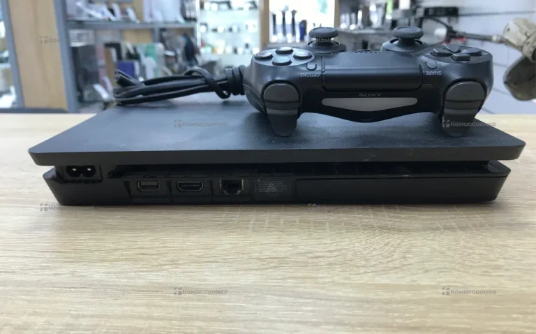 Приставка PS4 Slim 1TB