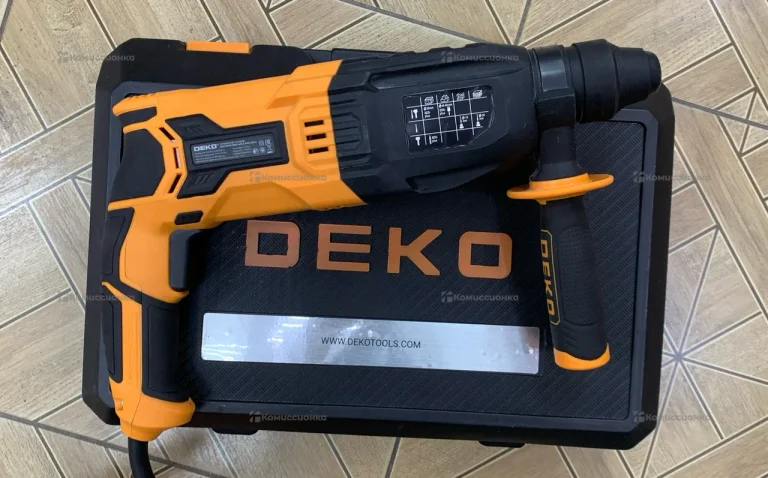 Перфоратор DEKO DEKO  в кейсе