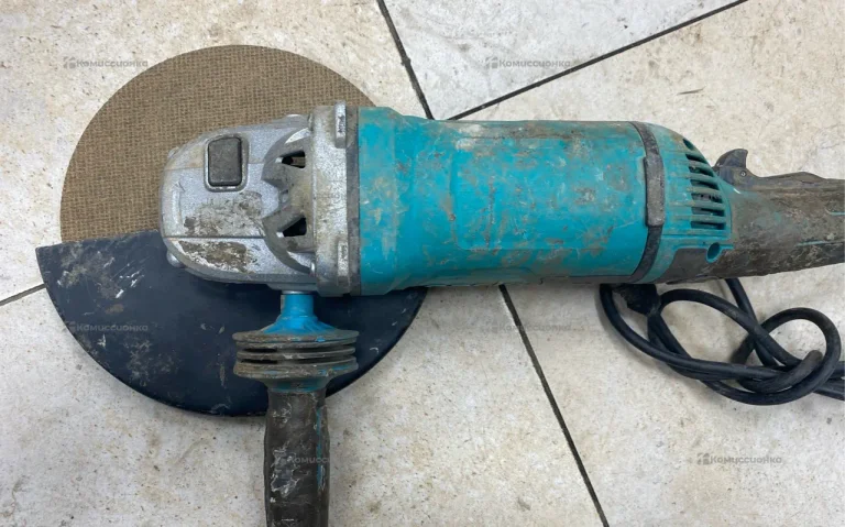 УШМ Oasis AG-230/230