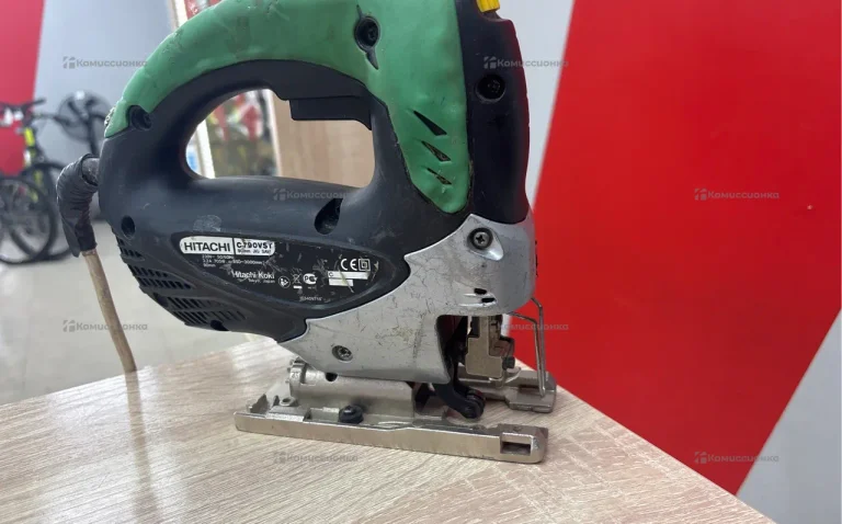 Лобзик Hitachi CJ90VST