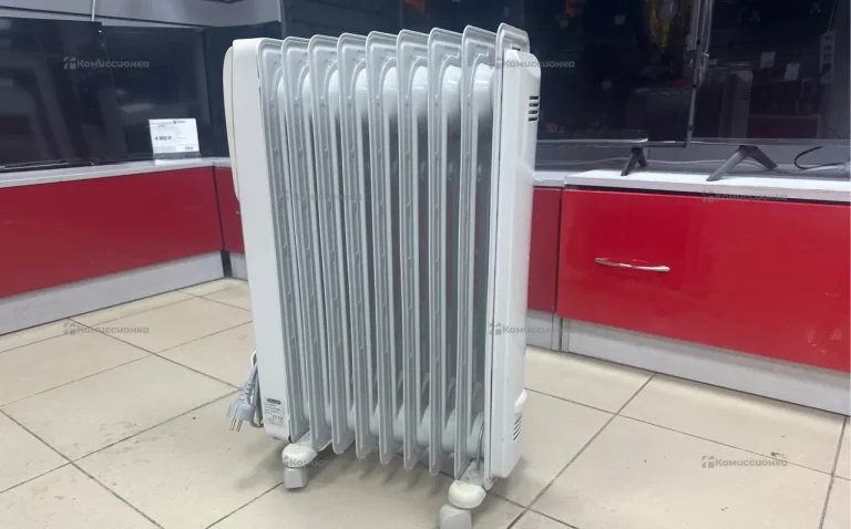 Обогреватель Delongi  CS770920