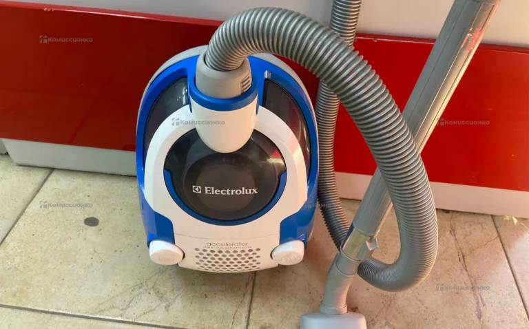 Пылесос Electrolux zac 6705