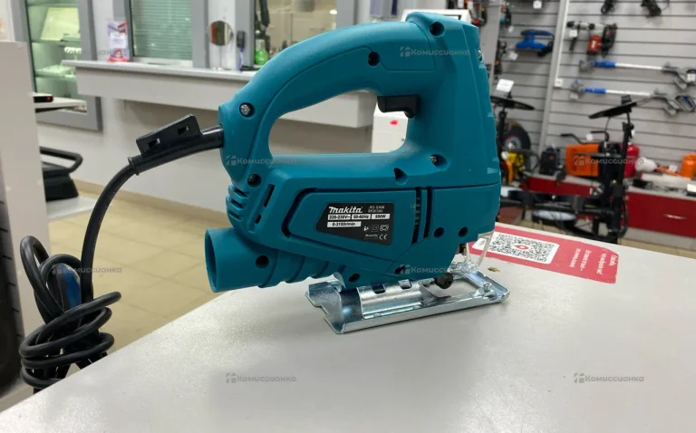 Лобзик Makita MQ6506