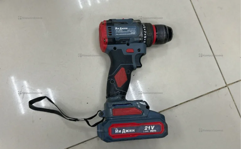 Шуруповерт йи джин