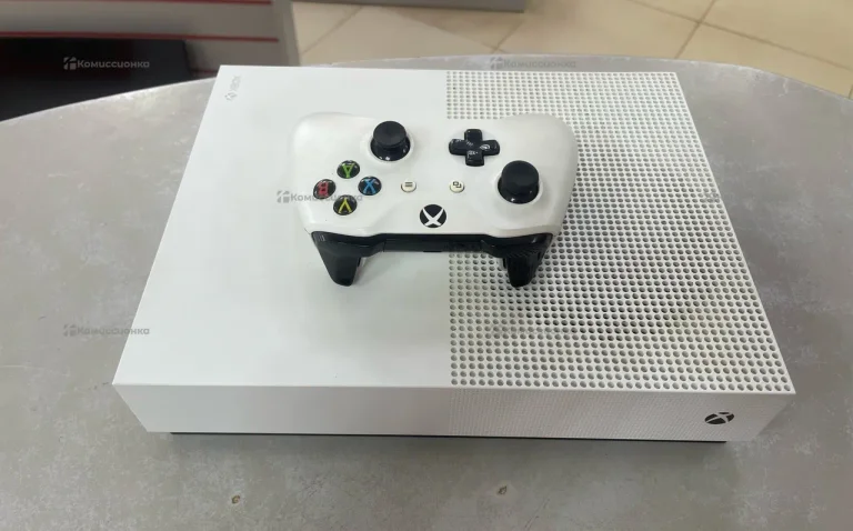 Приставка Xbox One S 1 TB