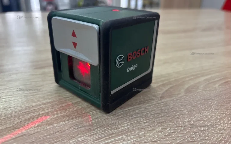 Лазерный уровень Bosch Quigo.