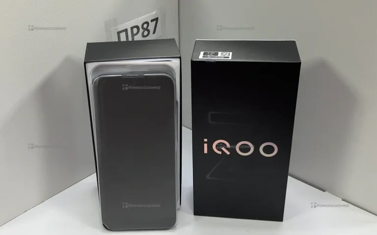 Vivo iQOO 12/256 ГБ(новый)