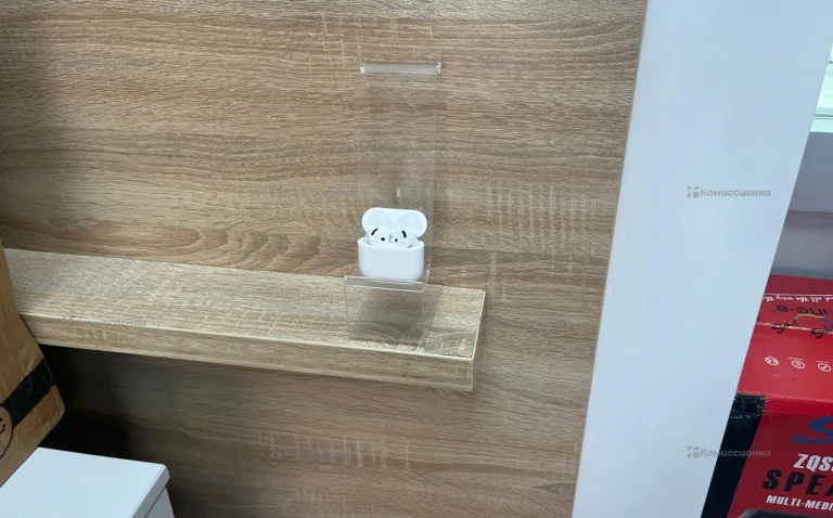 Наушники  Apple AirPods 4