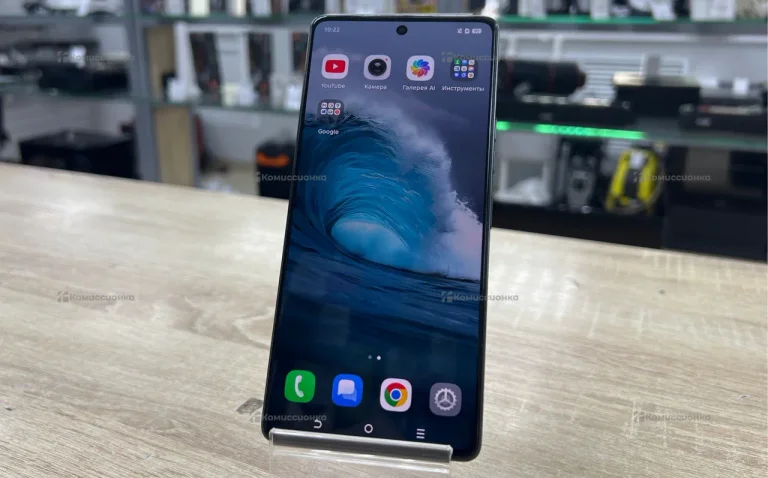 Tecno Camon 30 8/256 ГБ