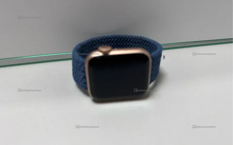 Часы  Apple Watch SE