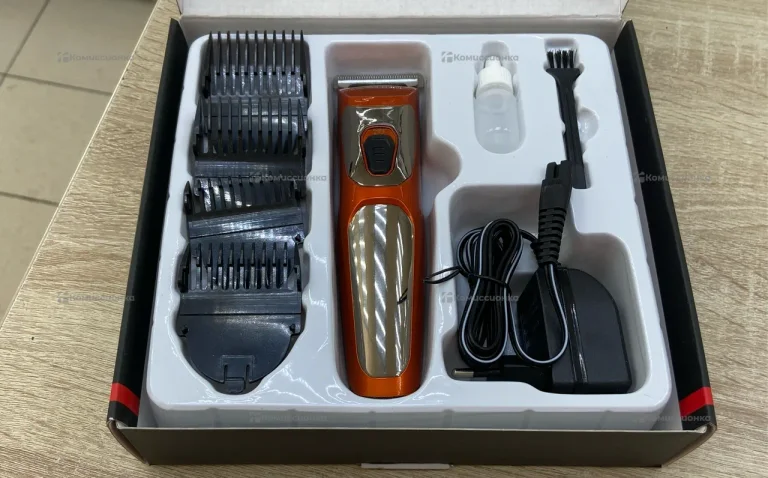 Машинка для стрижки волос gemei